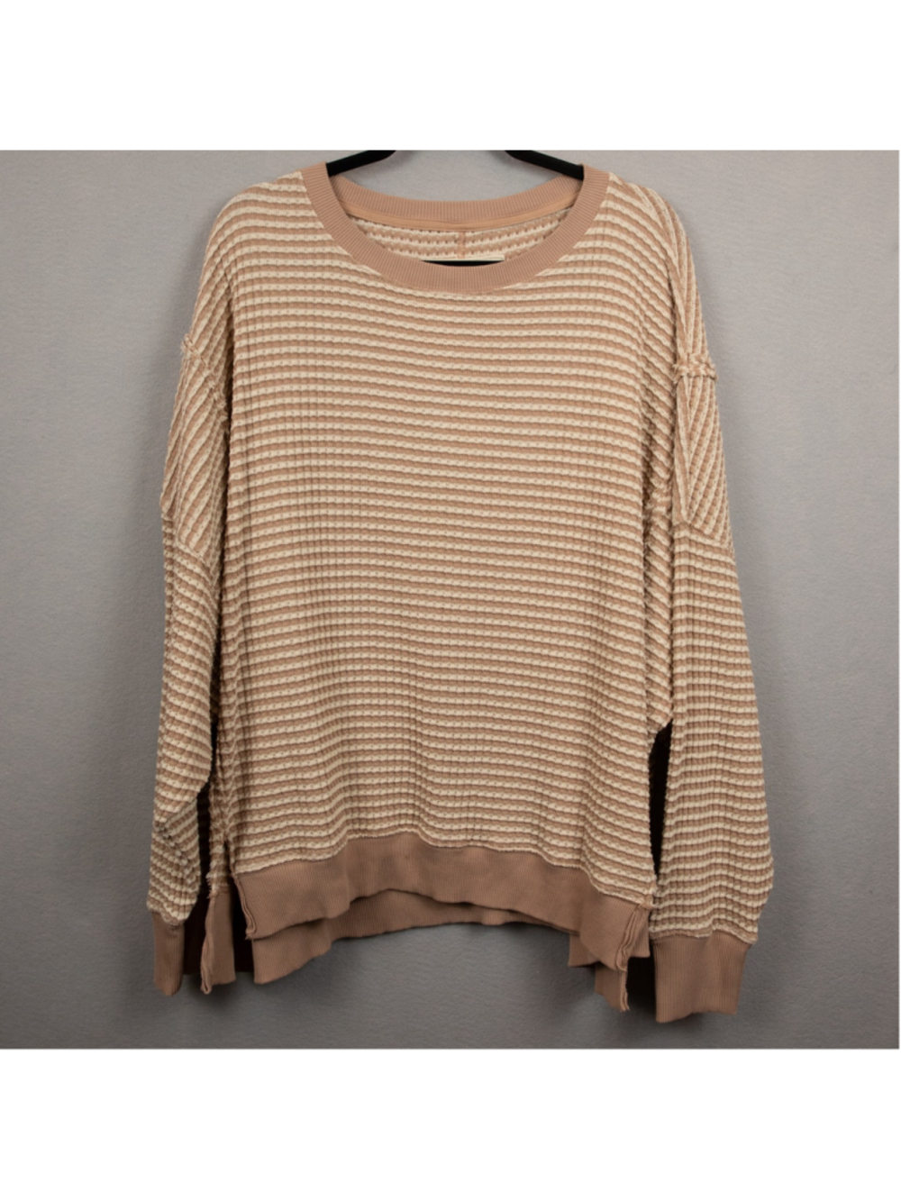 American Eagle tan oversized waffle knit sweater NWT-L